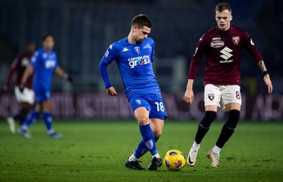Mai jos nu se poate decât în Serie B! La ce echipă s-ar putea transfera Răzvan Marin în acest mercato