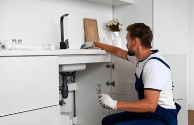 Ce trebuie să știi despre instalațiile sanitare din casa ta. Când, cum și de ce trebuie schimbate