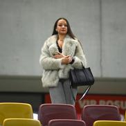 Fană FCSB în meciul cu Hermannstadt. Foto: Eduard Vînătoru, GSP
