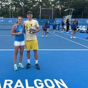 Înainte de Australian Open, Anamaria Federica Oana a disputat finala turneului de la Traralgon / Sursă foto: Facebook@ Sanda Oana