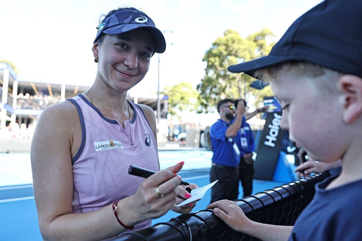 Eva Lys, momente în afara terenului