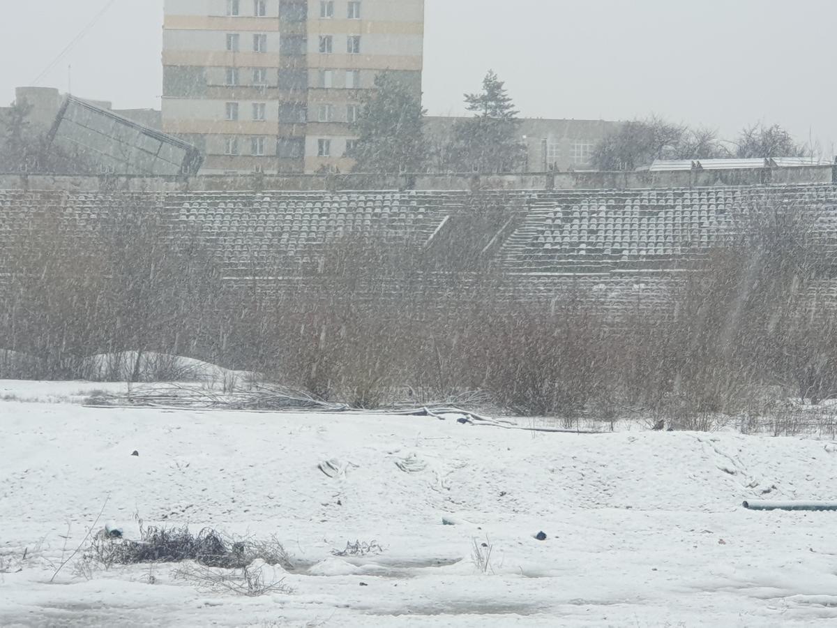 Ruină stadion Bacău - decembrie 2024