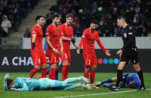 Trei fotbaliști de la FCSB sunt la un pas de suspendare cu Manchester United » Campioana se poate trezi într-o situație disperată