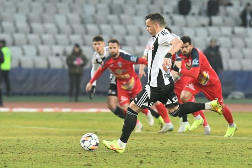 Oficialii Buzăului reacționează, după penalty-urile primite de U Cluj: „Execuție în direct, FURT pe față!” / foto: sportpictures.eu