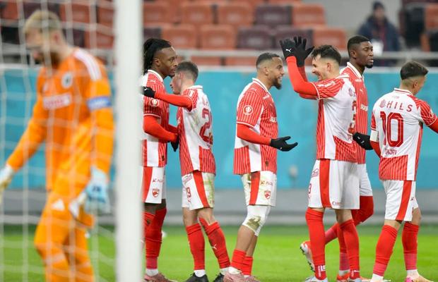 Mai mult decât o victorie! Dinamo o surclasează pe U Cluj și transmite un mesaj rivalelor la titlu » Clasamentul