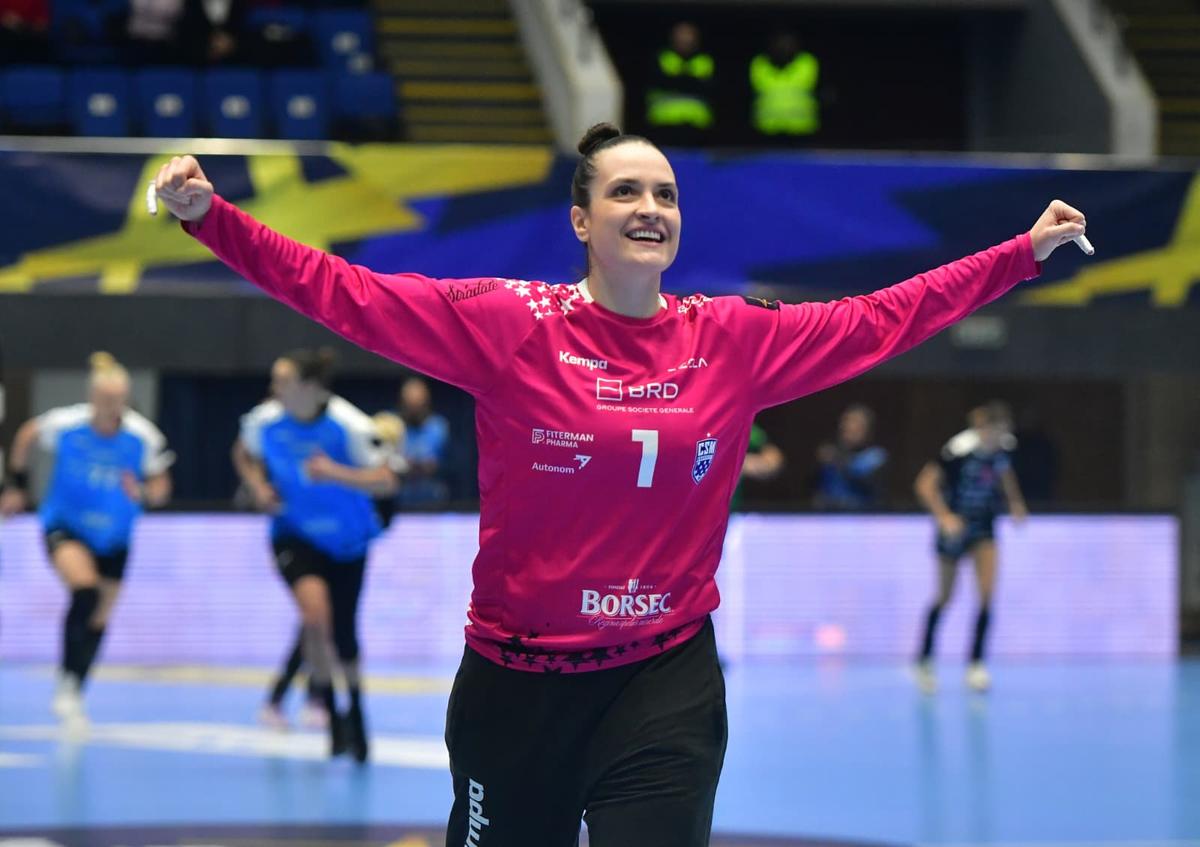 Elizabeth Omoregie și Gabriela Moreschi