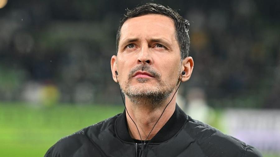 Oficial! Dino Toppmoller, dat afară de Eintracht » Clubul vrea să-l abordeze pe Xabi Alonso