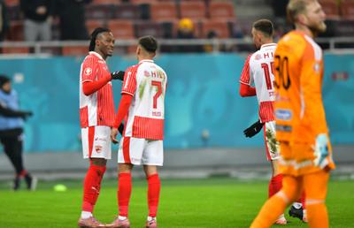 S-au săturat! Dinamo se poate despărți de unul dintre golgheteri în această vară
