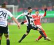 Cătălin Cîrjan vs Ovidiu Bic, în Dinamo - U Cluj // FOTO: Cristi Preda (GSP.ro)