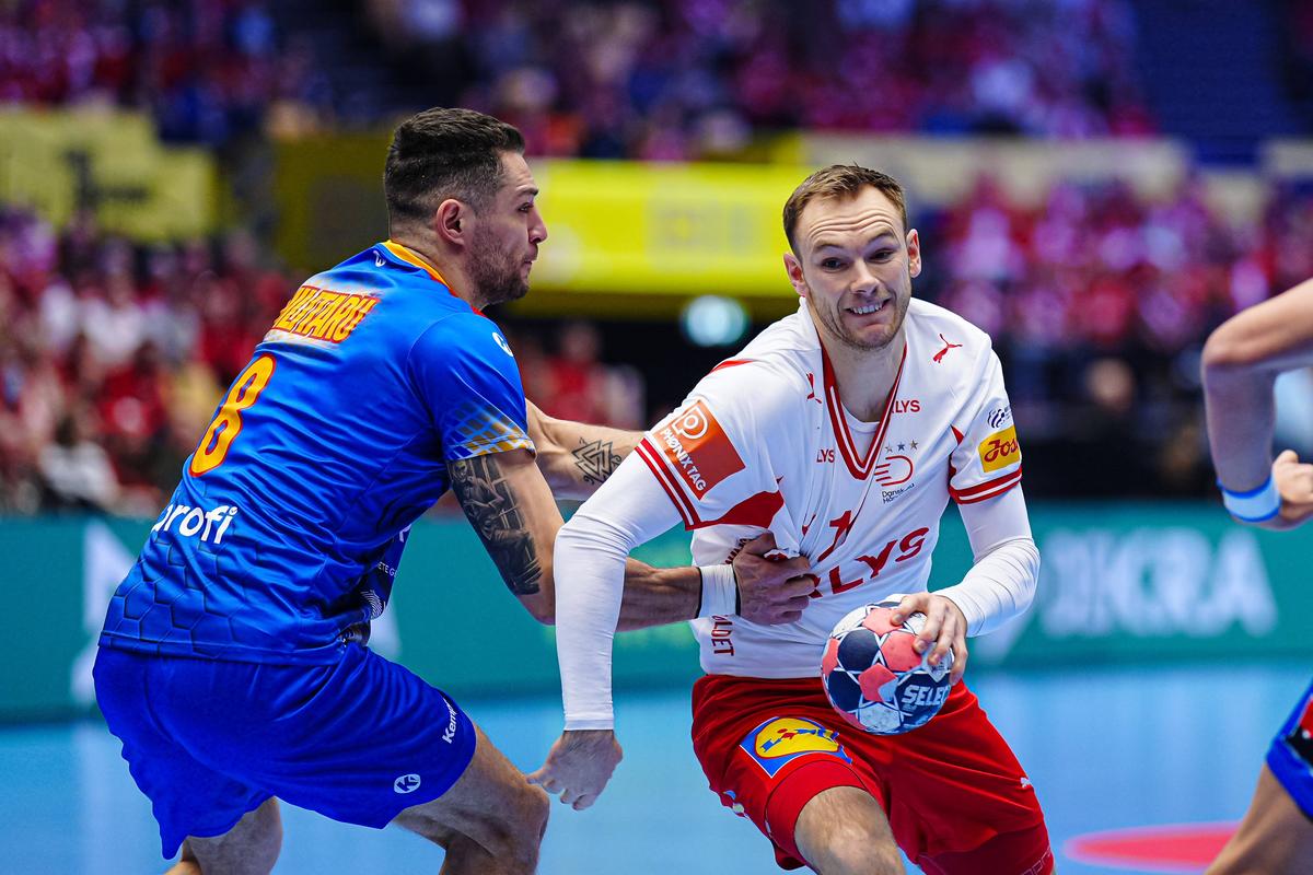 Învins la 15 goluri de campioana mondială Danemarca, Dan Racoțea spune că a trăit un vis în fața celor 14.535 spectatori