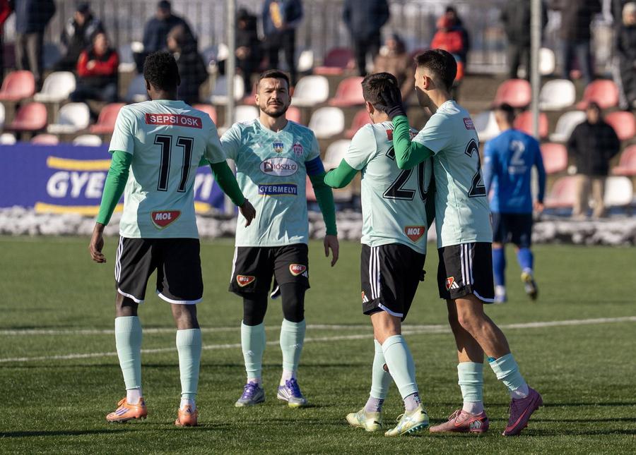 Sepsi își dorește promovarea directă în Superligă. Foto: Facebook Sepsi Are 38 de ani, dar „sparge” topul fizic în România! Alimentul pe care l-a eliminat de ani buni: „Cât mai puțin”