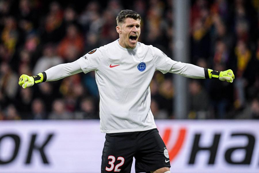 Ștefan Târnovanu / foto: Imago Images Ilie Dumitrescu deplânge situația unui om de națională de la FCSB: „Îmi pare rău de el!”