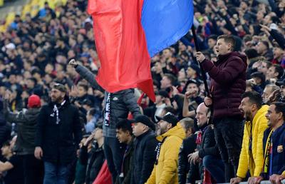 DINAMO - FCSB 2-1 // Peluza Roș-Albastră acuză: „3 titulari au făcut figurație. Rușine!”