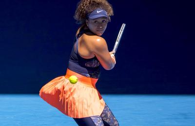 Naomi Osaka a eliminat-o fără emoții pe Serena Williams și e în finala Australian Open: „Important e să mă distrez pe teren”