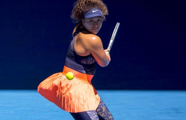 Naomi Osaka a eliminat-o fără emoții pe Serena Williams și e în finala Australian Open: „Important e să mă distrez pe teren”