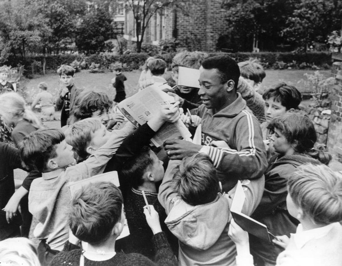 Imagini din documentarul Pelé (2021)