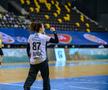 CSM București a câștigat derby-ul cu SCM Rm. Vâlcea, în ciuda problemelor de lot! Urmează șocul din Liga Campionilor