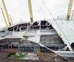 Acoperiș arena O2, distrus de furtună