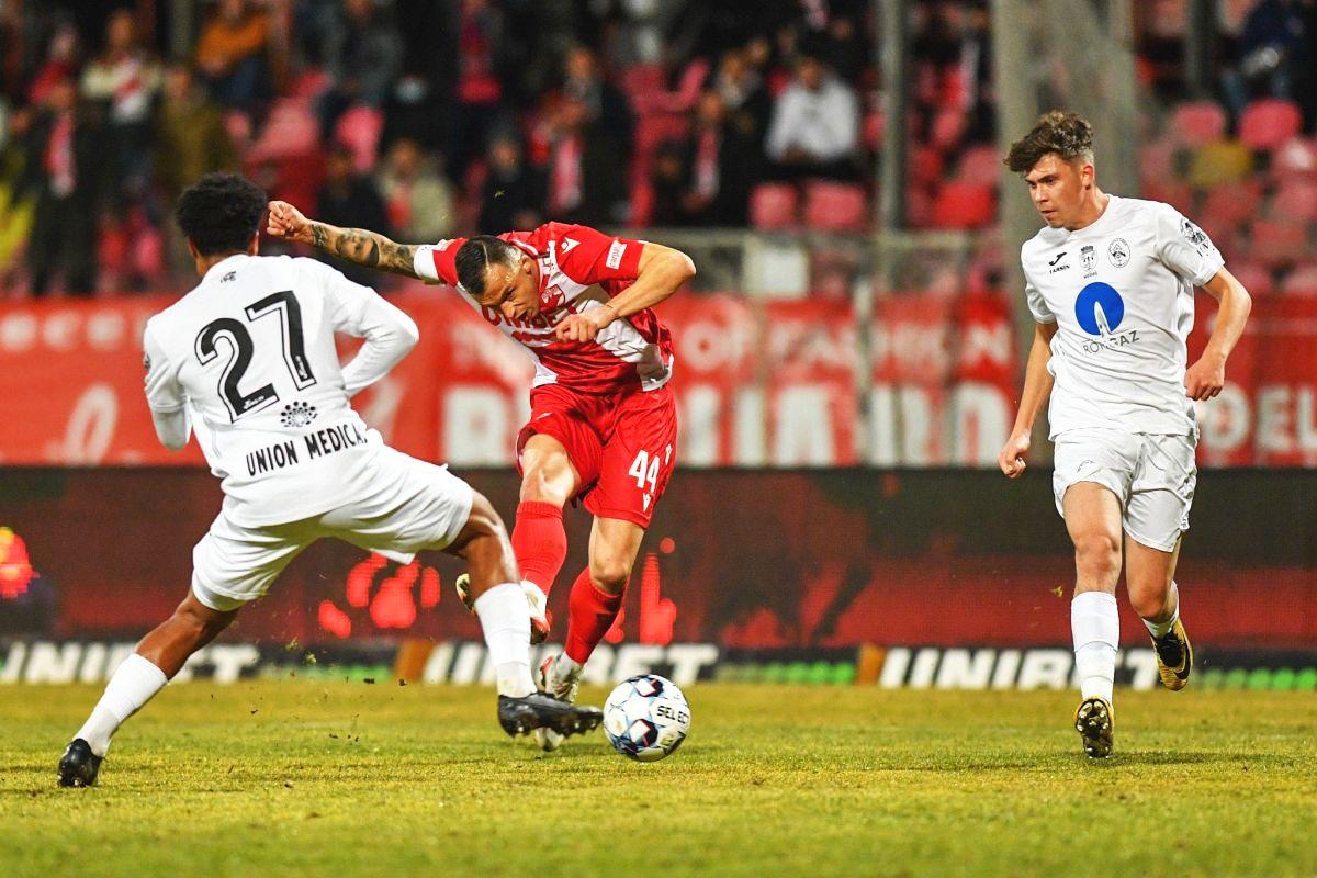 Torje, cel mai bun în Dinamo - Gaz Metan » Un singur dinamovist a dezamăgit