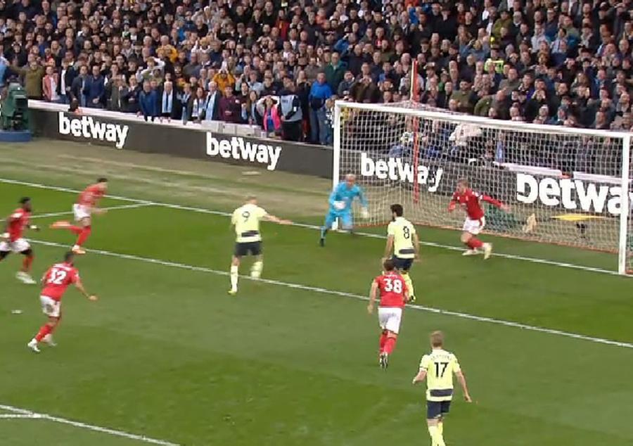 Dubla ratare a lui Haaland l-a costat pe Guardiola! Manchester City a pierdut primul loc în Premier League