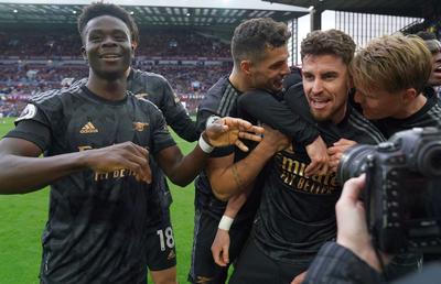 Aston Villa - Arsenal, thriller în Premier League: 6 goluri, două reveniri și un final nebun