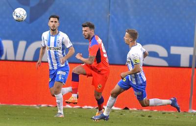 Jucătorii de la FCSB și CSU Craiova, în pericol de suspendare: 9 fotbaliști pot rata meciul din etapa viitoare