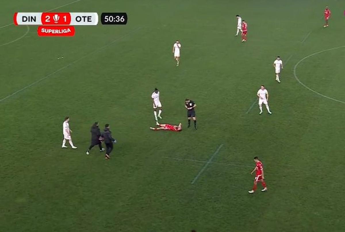 Dennis Politic, accidentat în Dinamo - Oțelul