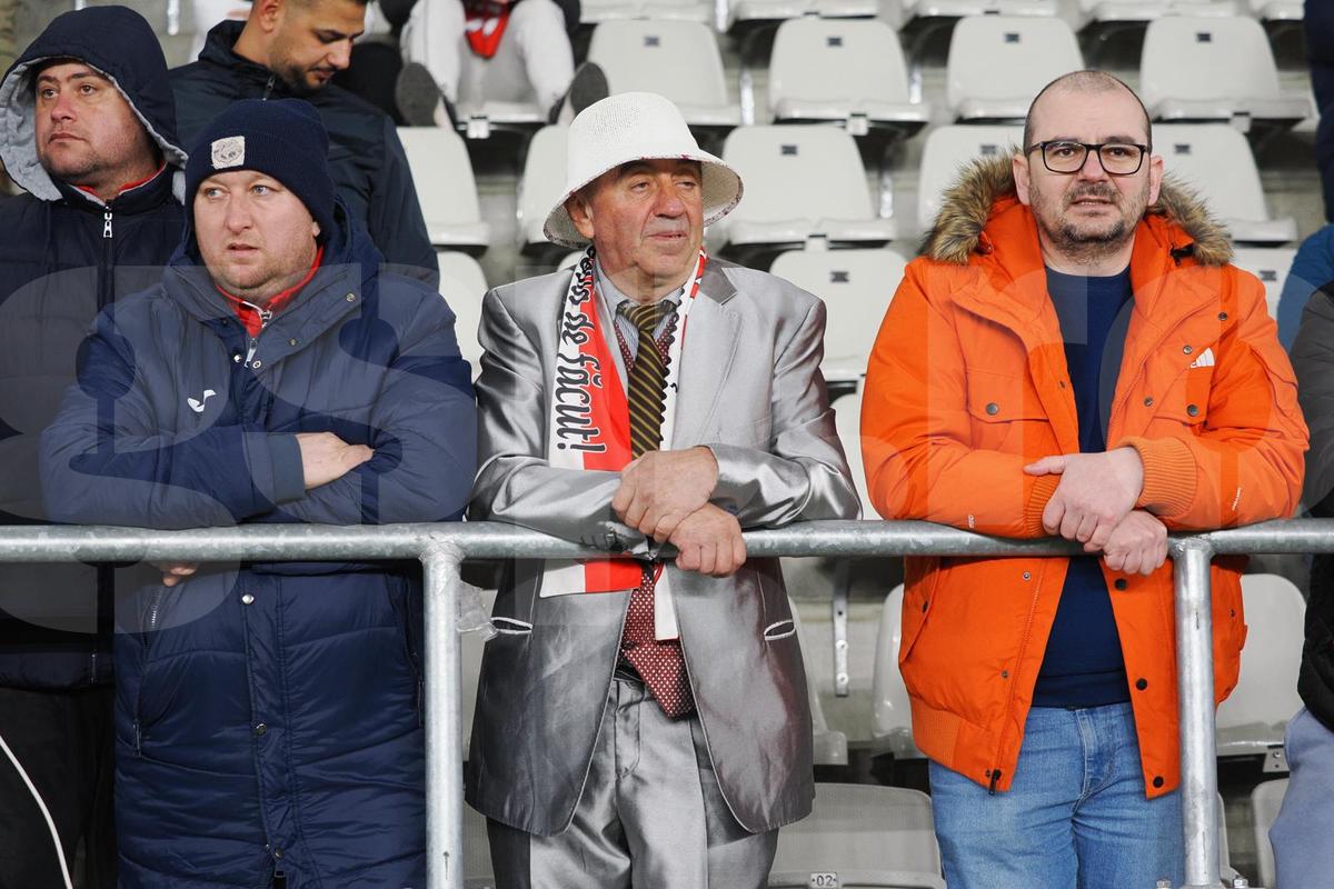 Dinamo - Oțelul 3-1 » Roșu aprins, Dinamo se ridică! Trupa lui Kopic a neutralizat-o și pe Oțelul. Cronica și notele date de Cristian Geambașu