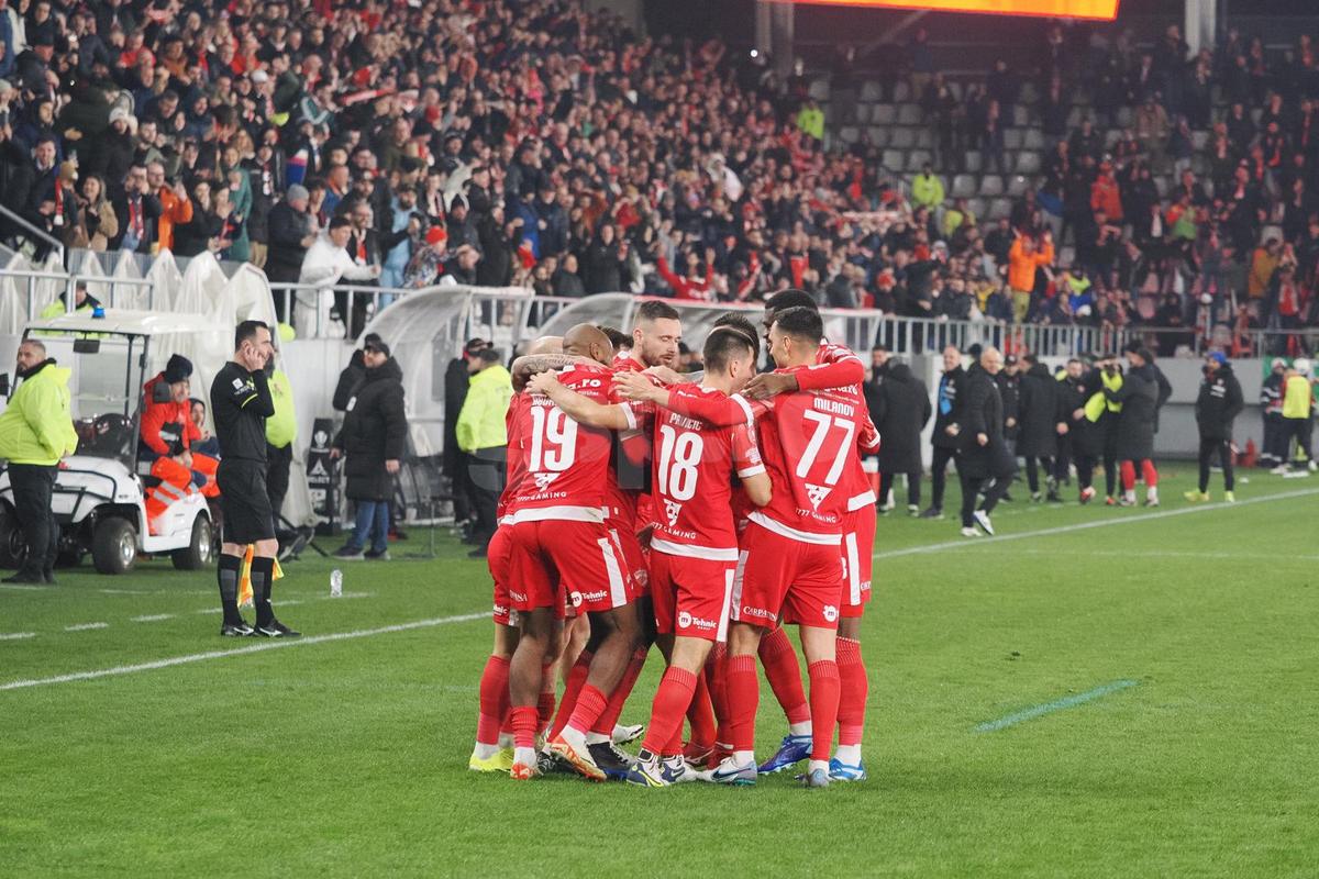 „Pentru ce, Andrei?” » Mesajul lui Nicolescu, la fix un an după ce Red&White a cumpărat Dinamo: „Priviți acest video!”