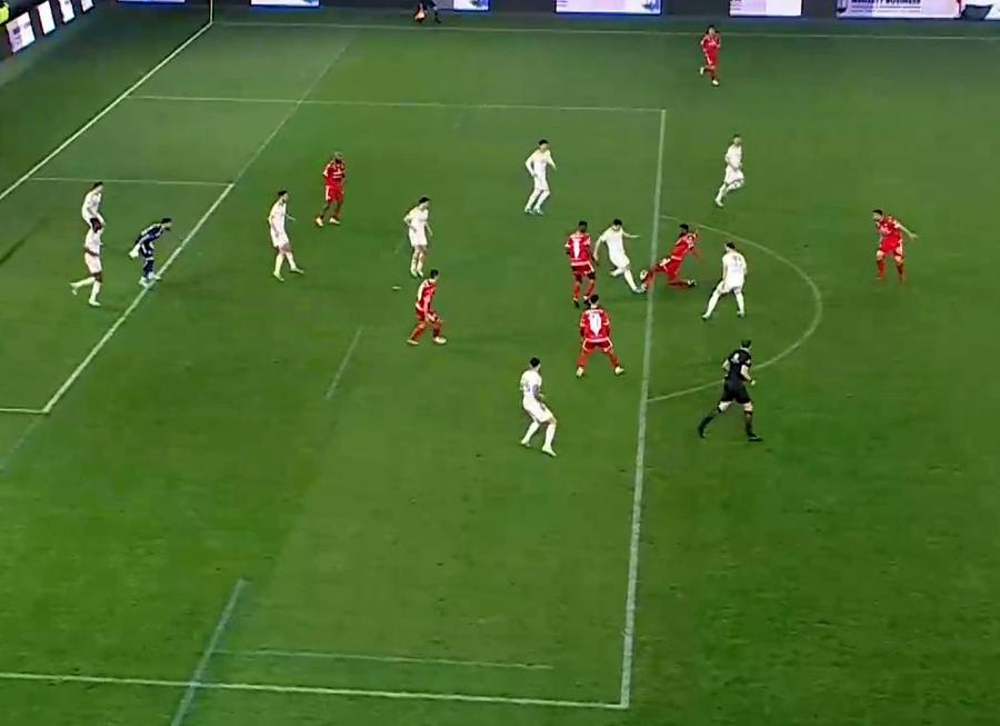 Dinamo - Oțelul 3-1 » Roșu aprins, Dinamo se ridică! Trupa lui Kopic a neutralizat-o și pe Oțelul. Cronica și notele date de Cristian Geambașu