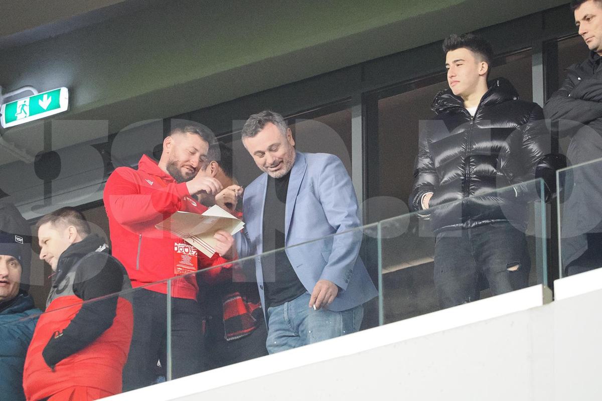 Ce nu s-a văzut la TV la Dinamo - Oțelul 3-1: surprins în ofsaid la „oficială” de fotoreporterul GSP