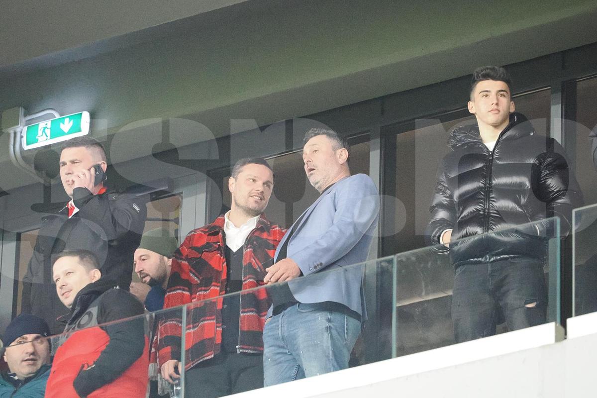 Ce nu s-a văzut la TV la Dinamo - Oțelul 3-1: surprins în ofsaid la „oficială” de fotoreporterul GSP