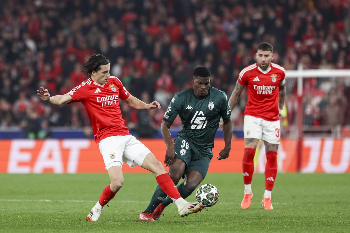 Patru răsturnări nebune în Benfica - Monaco
