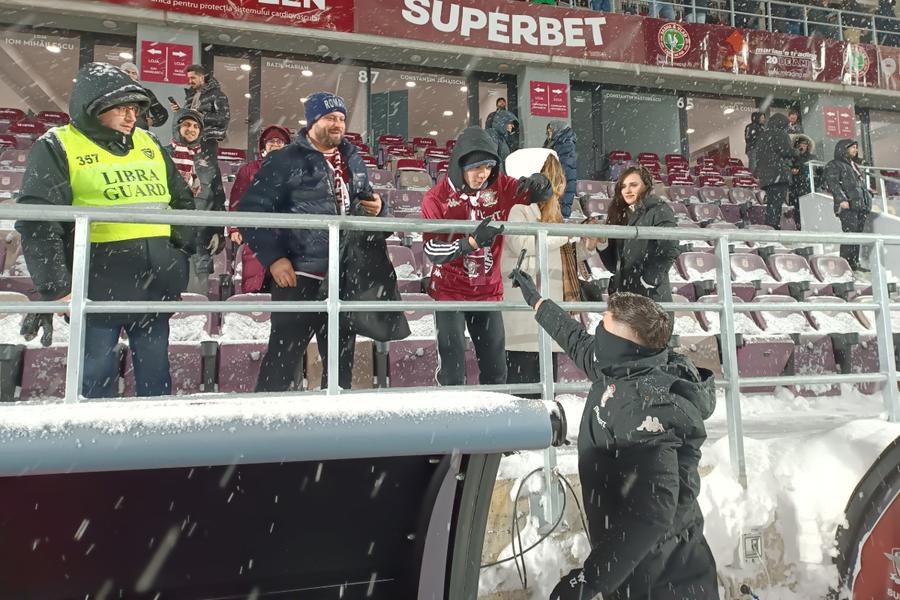 7 momente inedite de la Rapid - FC Botoșani » Gestul hazliu al lui Leo Grozavu la adresa lui Marius Șumudică și revederea foștilor colegi în Giulești