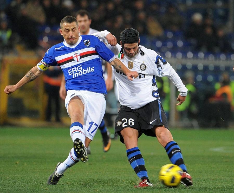 Chivu și Palombo, adversari într-un meci de Serie A între Sampdoria și Inter // foto: Imago Images Chivu a mers la negocierile cu șefii Parmei cu viitorul lui secund. Italienii i-au anunțat staff-ul