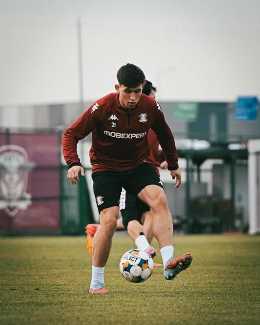 Robert Sălceanu s-a accidentat la mână și va lipsi 3-4 săptămâni / foto: Facebook FC Rapid După Aioani, un alt rapidist se „rupe” înainte de meciul cu Dinamo: „Indisponibil pentru 3-4 săptămâni”