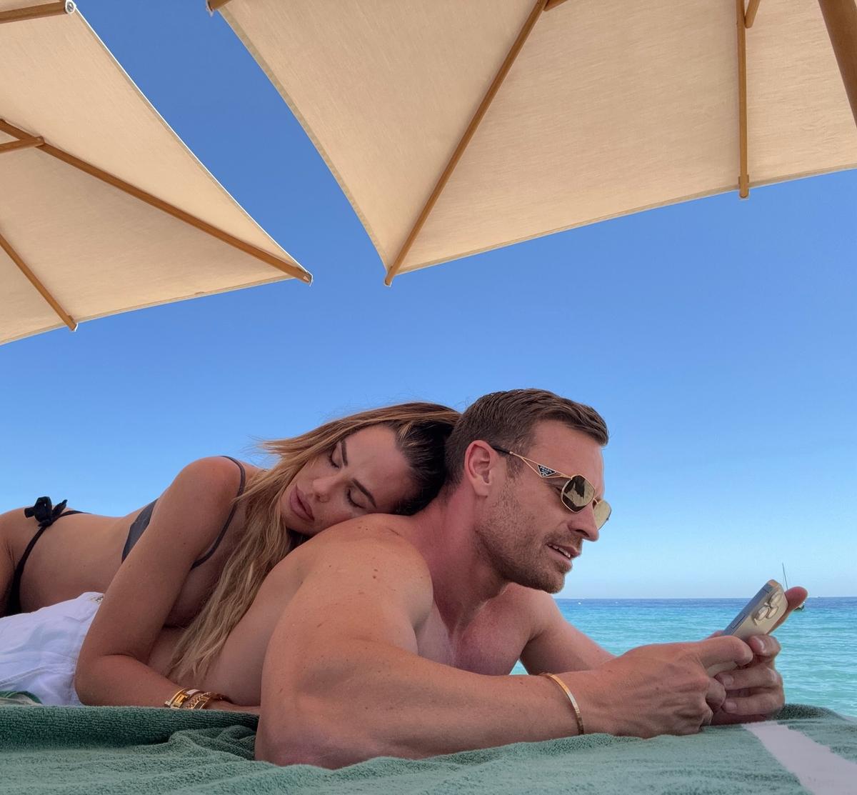 S-a închis partajul pentru ceasurile de lux » Cum s-a terminat „meciul” dintre Francesco Totti și Ilary Blasi