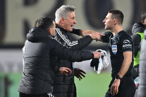 Rareș Vidican, arbitrul meciului Rapid - Dinamo // FOTO: Imago Images