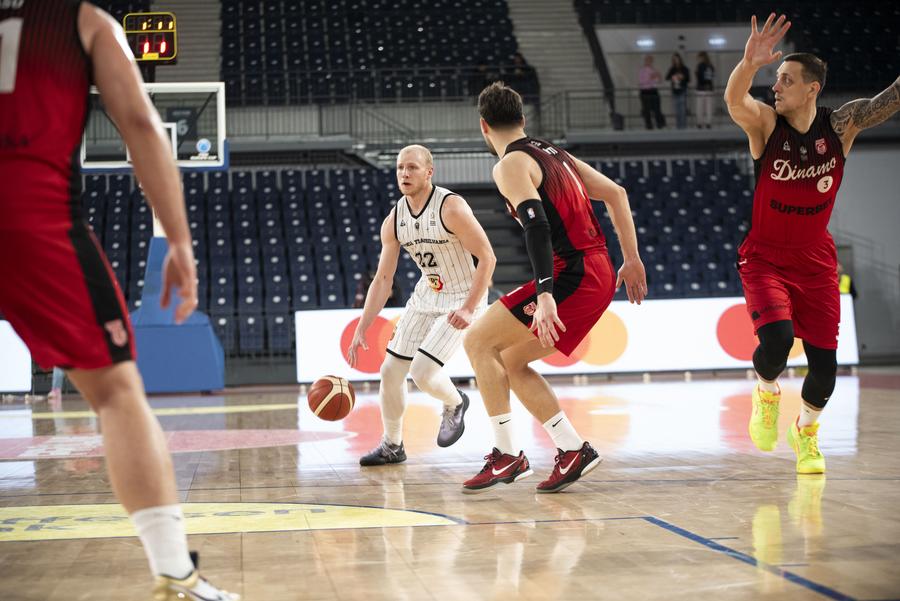 U-BT Cluj-Napoca a trecut, în drumul spre finală, de CSA Steaua București și CS Dinamo București/Foto: CSM Oradea U-BT Cluj-Napoca își adjudecă din nou Cupa României, după un meci dramatic cu CSM Oradea, care a avut o prestație de admirat
