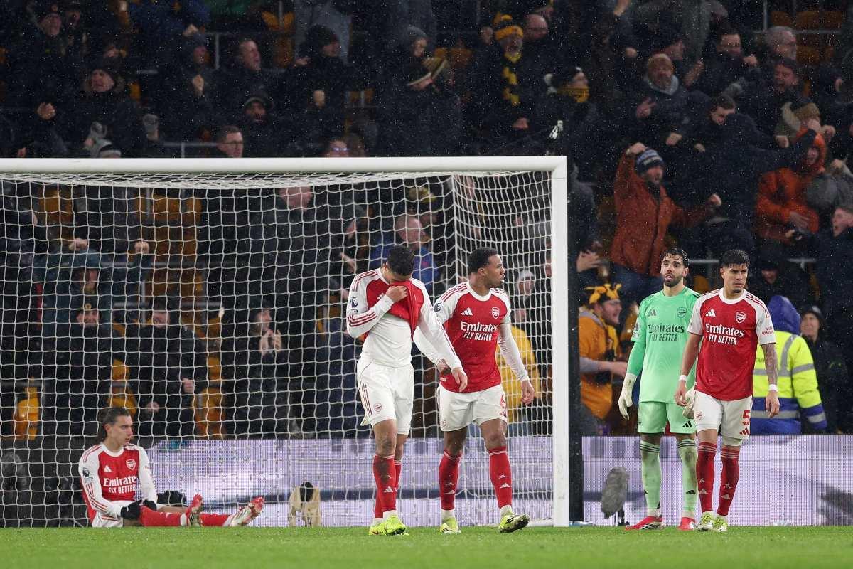 Arsenal se încurcă cu „lanterna roșie” Wolverhampton
