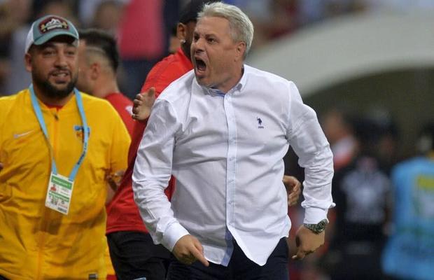 CORONAVIRUS / Marius Șumudică, derapaj după incidentul de pe Otopeni: „Îl călcam în picioare, îl terminam”
