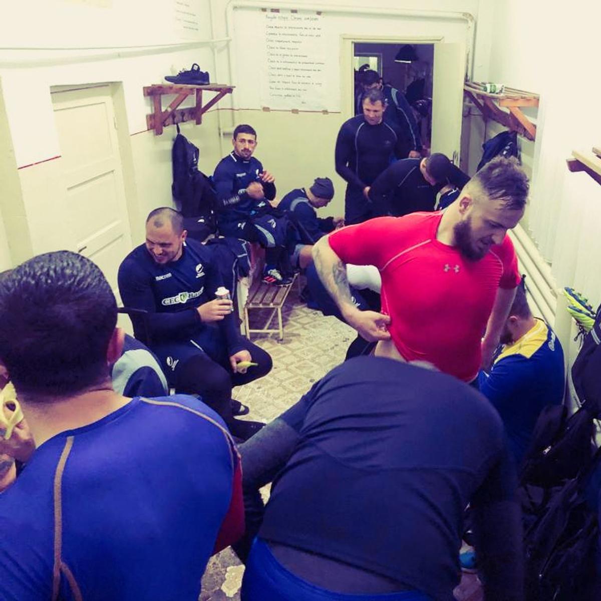 Imagini revoltătoare » În ce condiții se antrenează echipa națională de rugby: „Mai am să îi iau pe sportivi la mine acasă, altfel cred că le-am făcut pe toate”