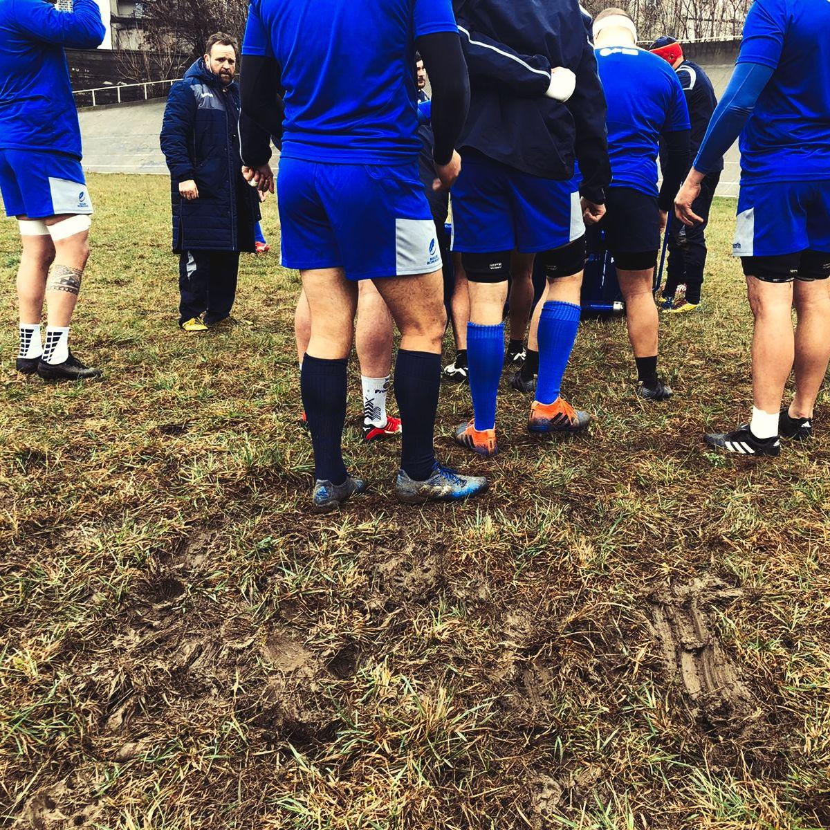 Imagini revoltătoare » În ce condiții se antrenează echipa națională de rugby: „Mai am să îi iau pe sportivi la mine acasă, altfel cred că le-am făcut pe toate”