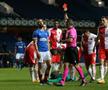 VIDEO + FOTO Intrare criminală în Rangers - Slavia Praga » Talpă direct pe fața portarului!