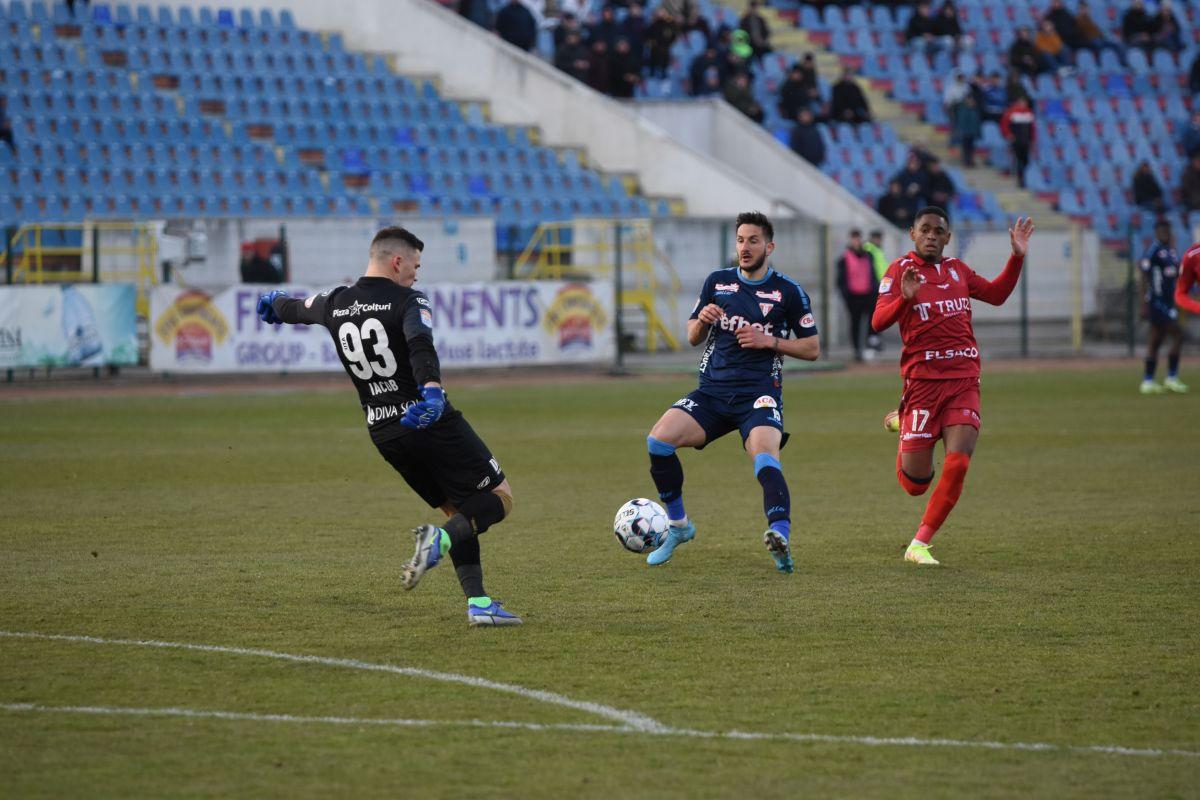 „Să nu facem înmormântare din asta!” » Ce au declarat Ionuț Badea și fotbaliștii de la UTA, după înfrângerea cu FC Botoșani