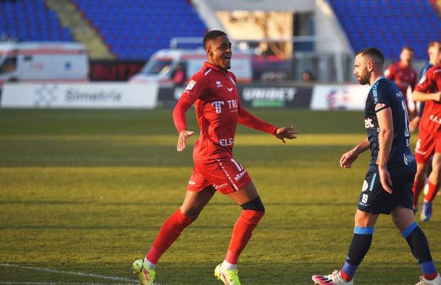 FC Botoșani - UTA Arad 1-0. Jája bonito » Moldovenii sunt lideri autoritari în play-out!