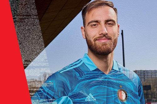 Valentin Cojocaru, în tricoul lui Feyenoord // foto: Facebook @ Feyenoord Rotterdam