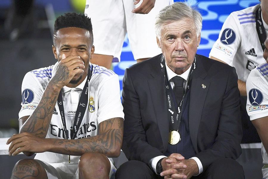 Carlo Ancelotti, alături de Eder Militao // sursă foto: Imago Images Informații direct din vestiarul Braziliei » Jucătorii ar fi aflat deja numele noului selecționer: „Vreau să-l elimin din Champions League, să vină cât mai repede”
