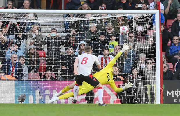 Meci-spectacol în Premier League: Tottenham, egalată la 3 în prelungiri de ultima clasată!