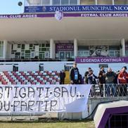 Suporterii au venit la antrenamentul de azi al lui FC Argeș / Sursă foto: Facebook@FC Argeș (Gabriela Neacșu)